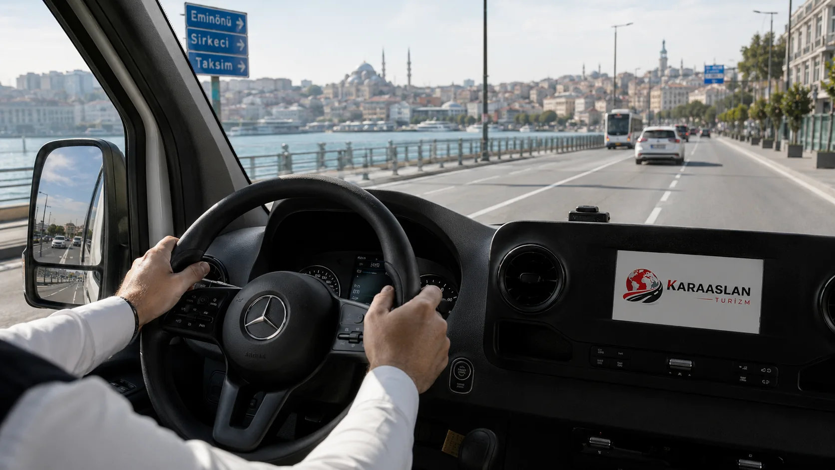 Servis aracı sürücü kabini